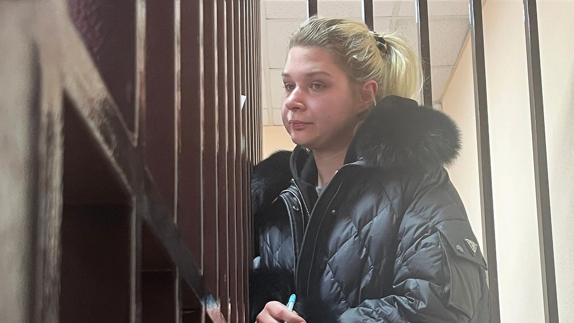 Внучка убитого экс-мэра Виктора Тархова Екатерина во время заседания Самарского областного суда - РИА Новости, 1920, 31.03.2025