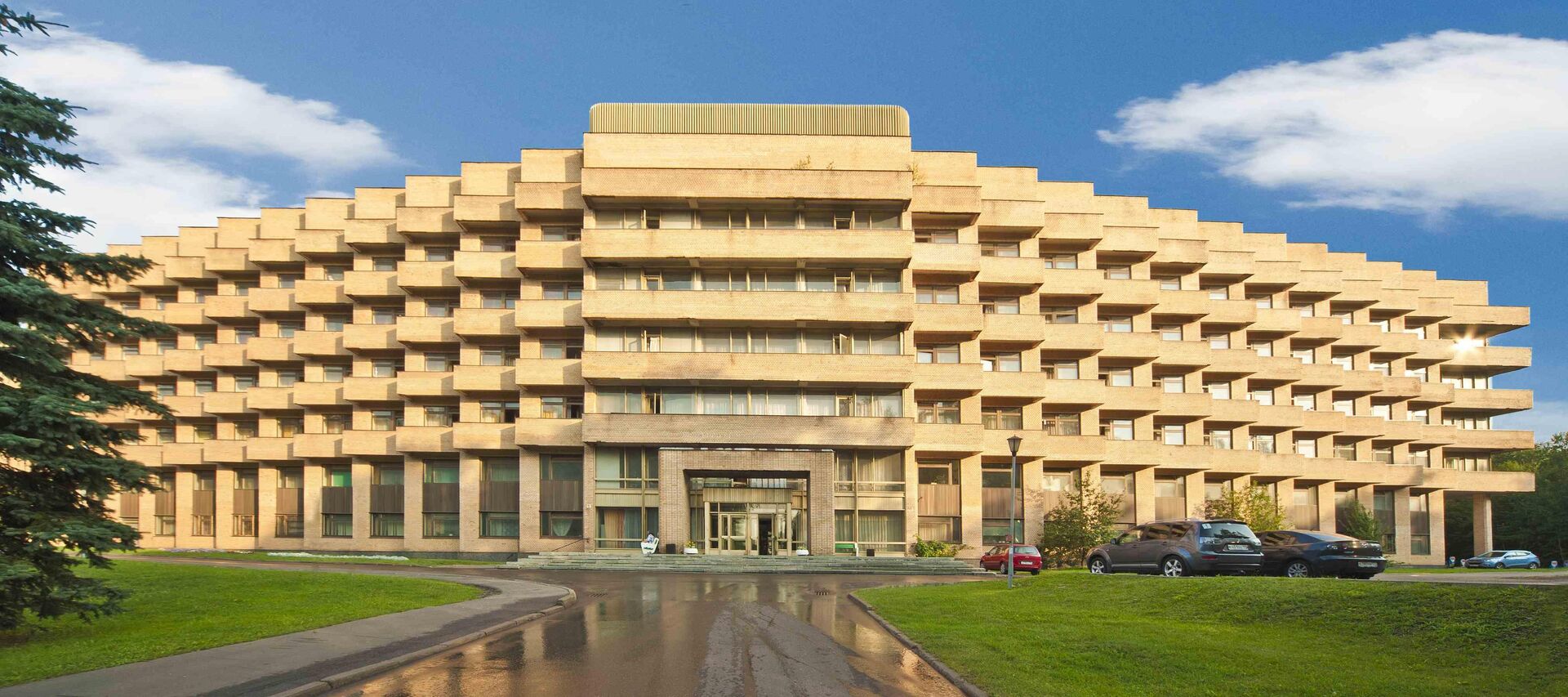 Центральная клиническая больница с поликлиникой (главное медицинское учреждение Управления делами Президента Российской Федерации) - РИА Новости, 1920, 01.04.2025