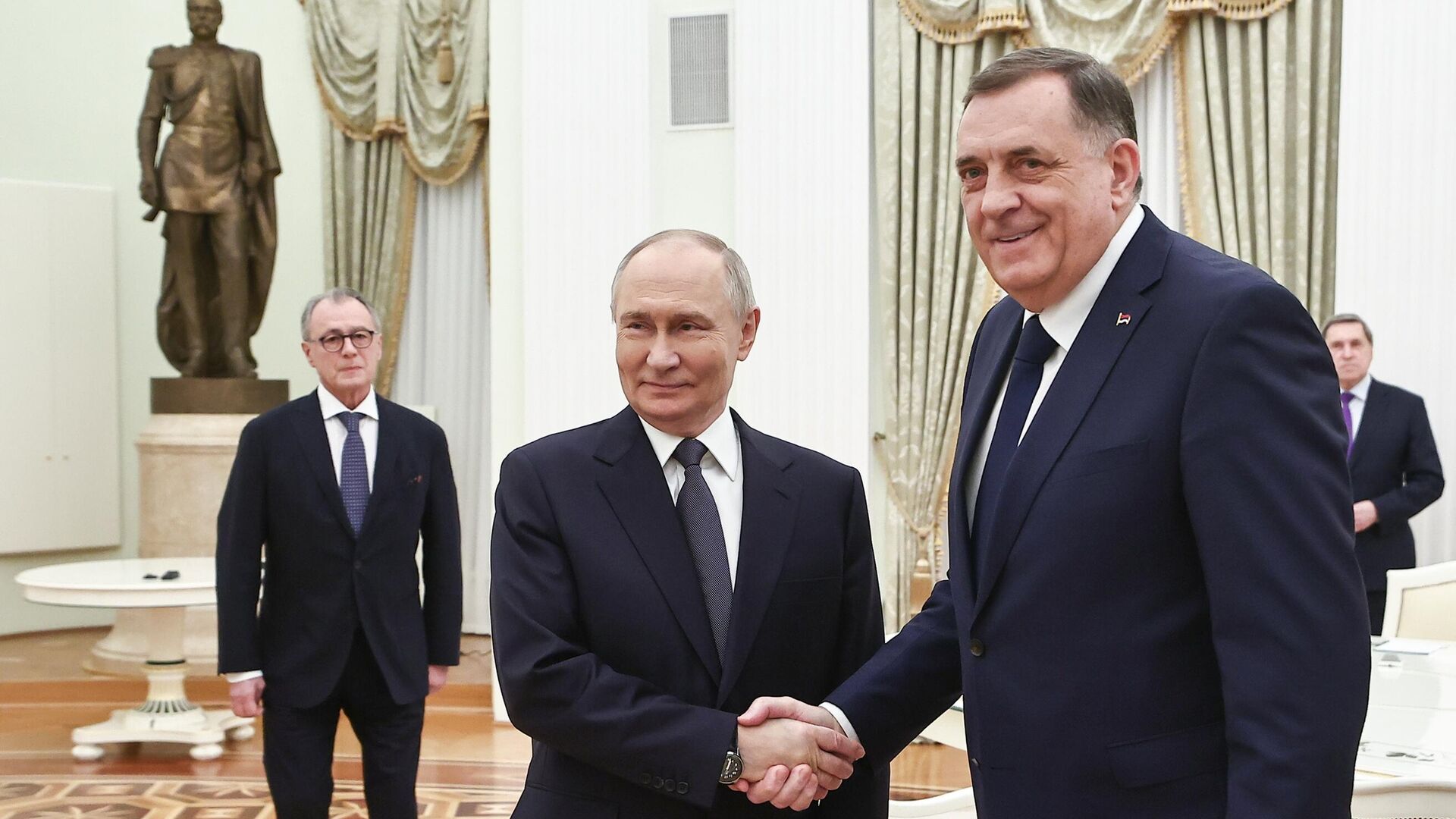 Владимир Путин и Милорад Додик