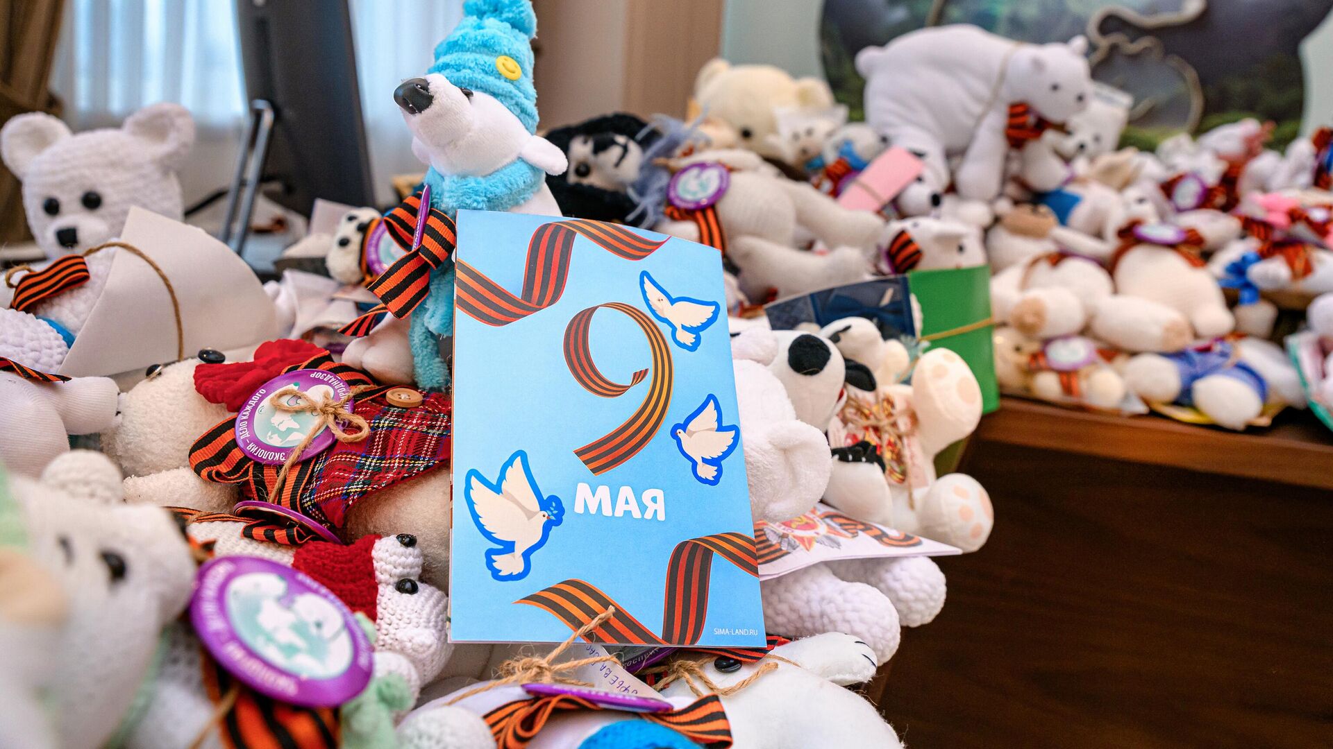 Всероссийская акция Игрушка ветерану собрала больше 1000 работ - РИА Новости, 1920, 02.04.2025