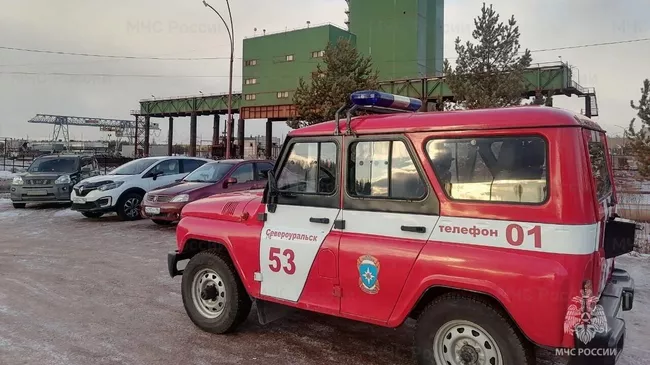 Автомобиль МЧС в Североуральске