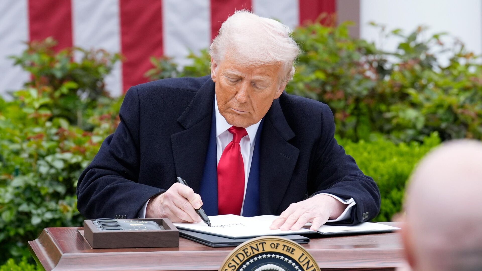 Президент США Дональд Трамп  - РИА Новости, 1920, 07.04.2025