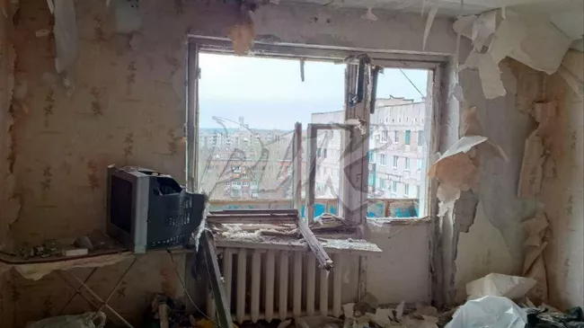 Последствия атаки ВСУ на жилой массив Комсомолец в Горловке. 5 апреля 2025