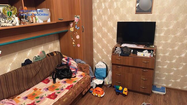 Комната в квартире на северо-западе Москвы, в которой было обнаружено тело младенца
