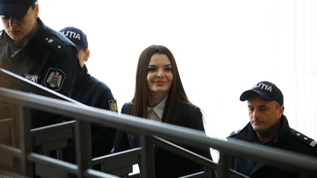 Гуцул оставили под домашним арестом