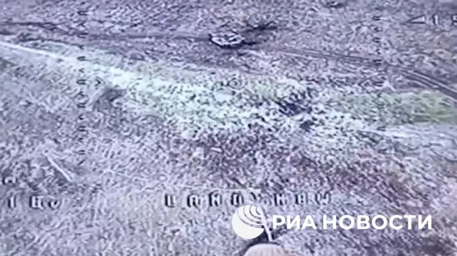 Уничтожение танка Abrams ВСУ с помощью FPV-дронов