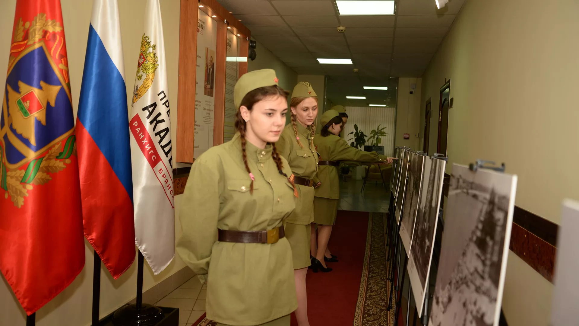 Фотовыставка Освобождение. Путь к Победе. Восстановление Европы в Брянске - РИА Новости, 1920, 07.04.2025