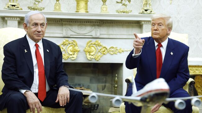 Президент США Дональд Трамп и премьер-министр Израиля Биньямин Нетаньяху во время встречи