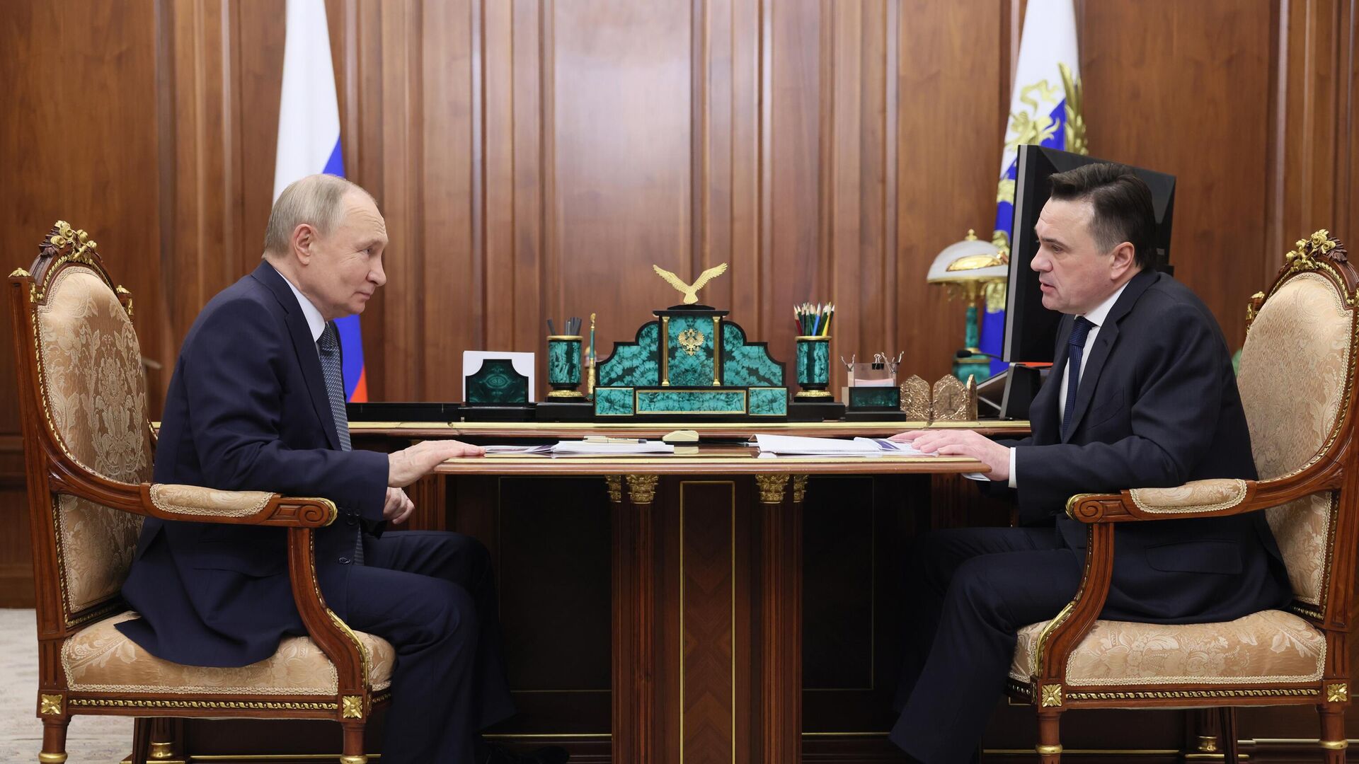 Президент России Владимир Путин и губернатор Московской области Андрей Воробьев во время встречи - РИА Новости, 1920, 08.04.2025