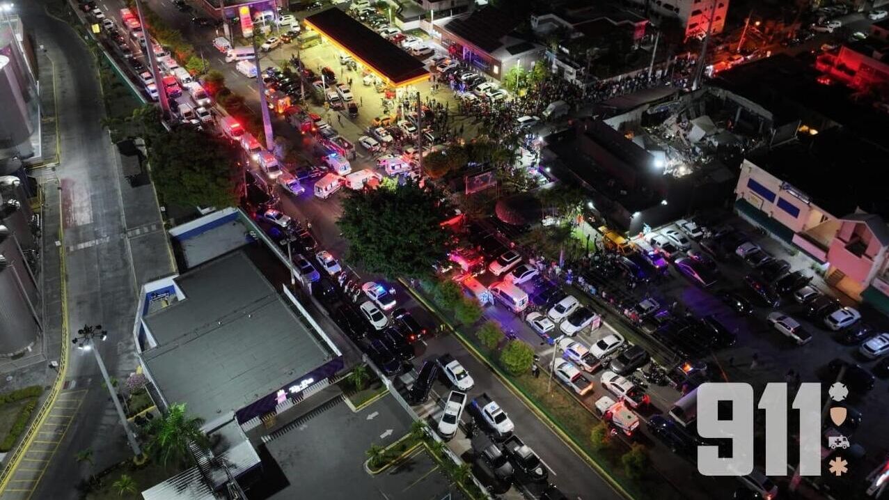 Спасательная операция на месте обрушения крыши в ночном клубе в Доминикане - РИА Новости, 1920, 09.04.2025