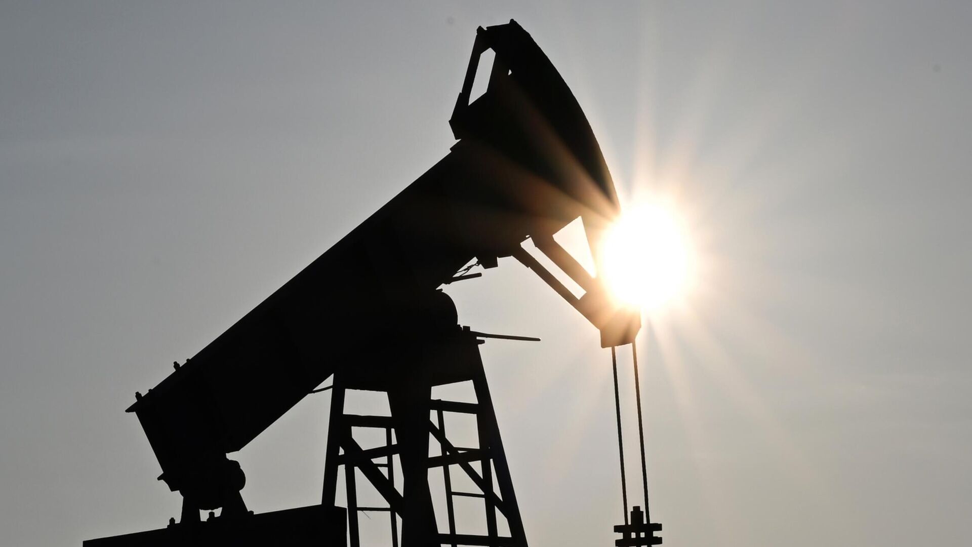 ОПЕК+ увеличат предельный уровень добычи нефти на 411 тысяч баррелей в сутки