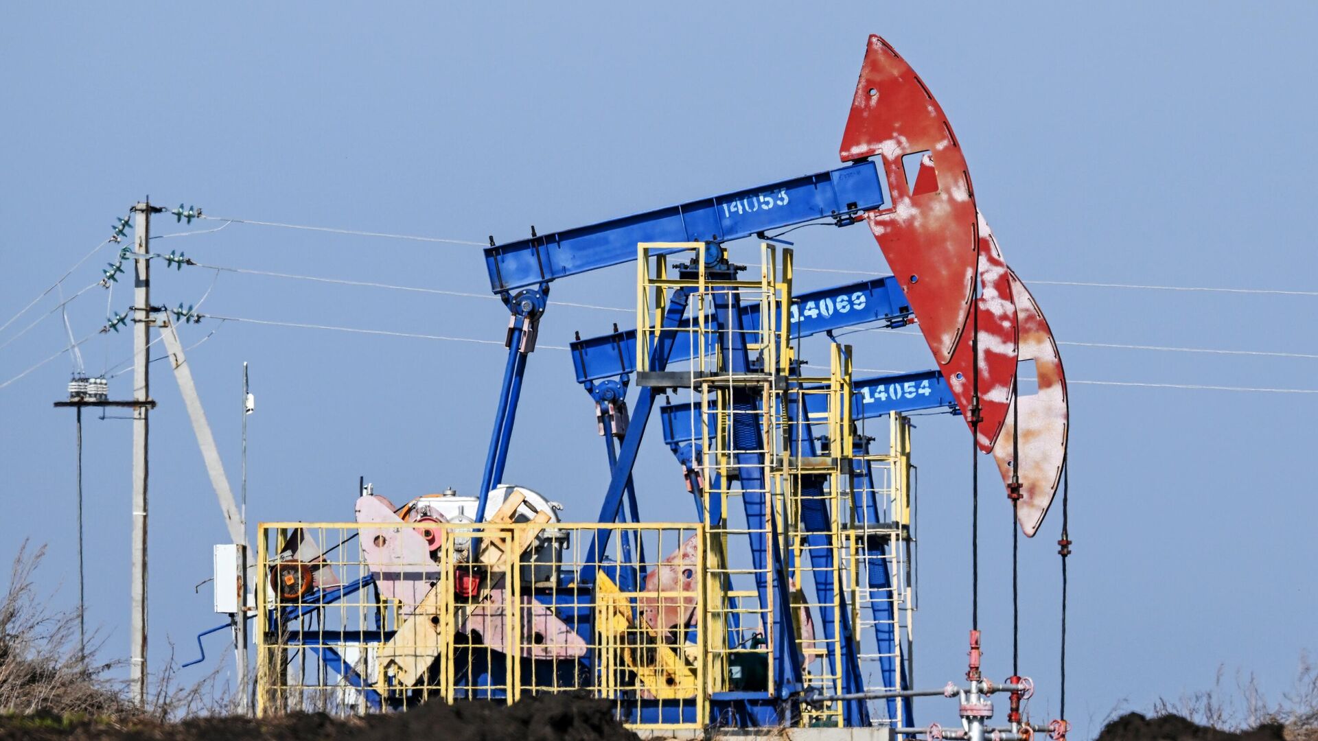 Добыча нефти в Татарстане - РИА Новости, 1920, 18.06.2025