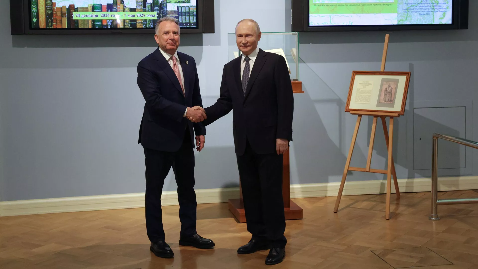 Президент РФ Владимир Путин и спецпосланник президента США по Ближнему Востоку Стивен Уиткофф во время встречи - РИА Новости, 1920, 11.04.2025
