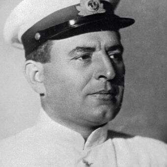 Командующий Тихоокеанским флотом, вице-адмирал Иван Юмашев Командующий Тихоокеанским флотом, вице-адмирал Иван Юмашев