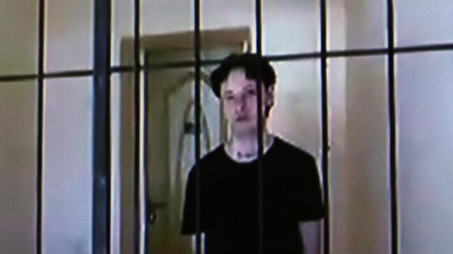 Певец Эдуард Шарлот на заседании суда в Нижнем Новгороде в режиме видеотрансляции