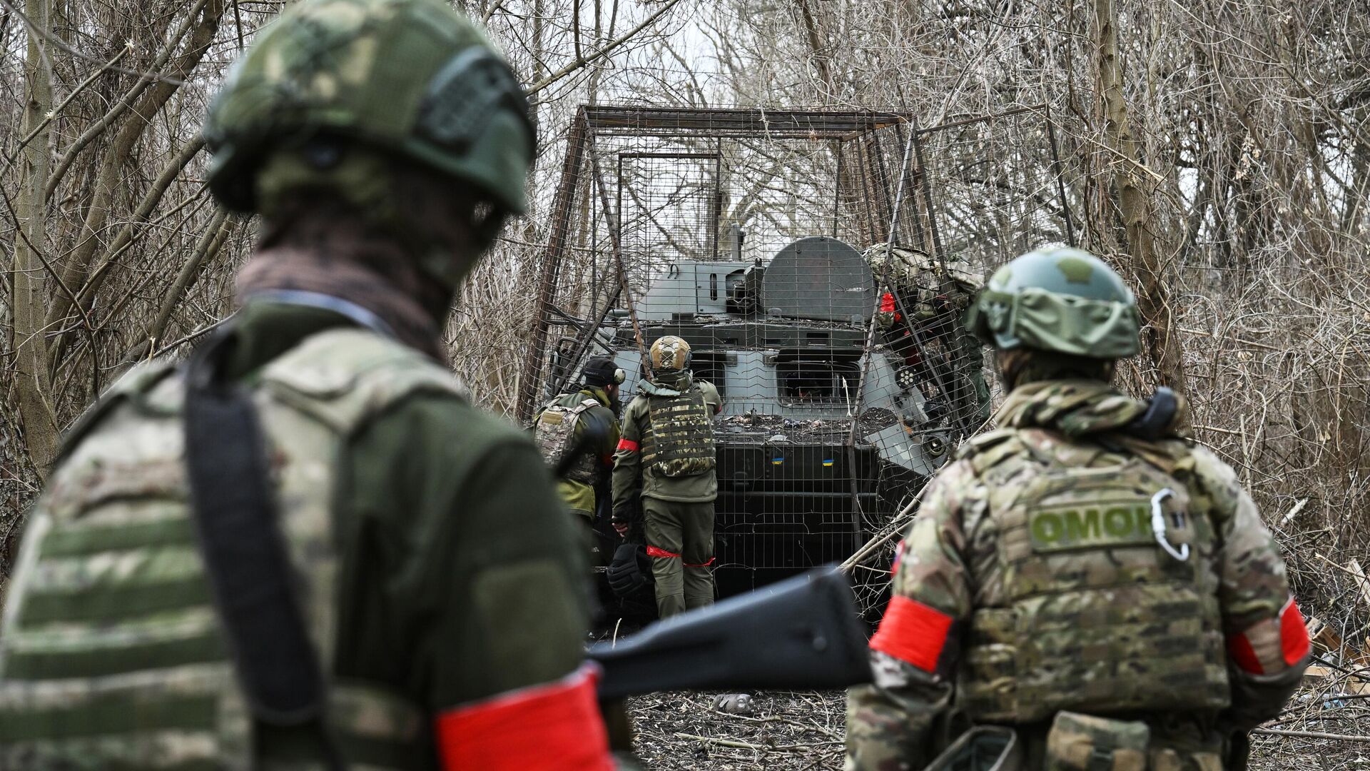 Военнослужащие ВС России в Курской области Военнослужащие ВС России в Курской области - РИА Новости, 1920, 15.04.2025
