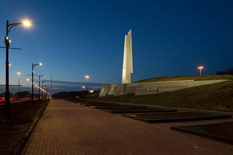 Мемориальный комплекс Памятник защитникам Москвы Мемориальный комплекс Памятник защитникам Москвы