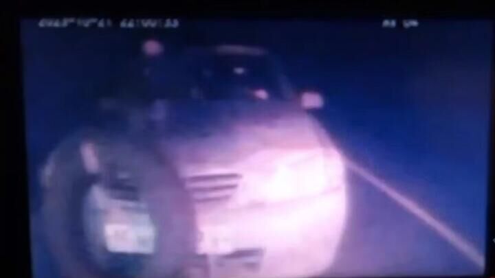 Муж с женой и двумя сыновьями обворовывали фуры на трассе в Красноярском крае Муж с женой и двумя сыновьями обворовывали фуры на трассе в Красноярском крае - РИА Новости, 1920, 17.04.2025