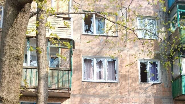 Последствия обстрела ВСУ Никитовского района Горловки. 17 апреля 2025