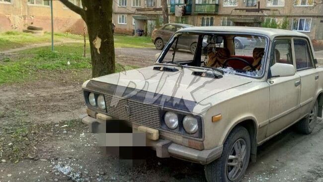 Последствия артобстрела жилого массива Комсомолец Горловки со стороны ВСУ