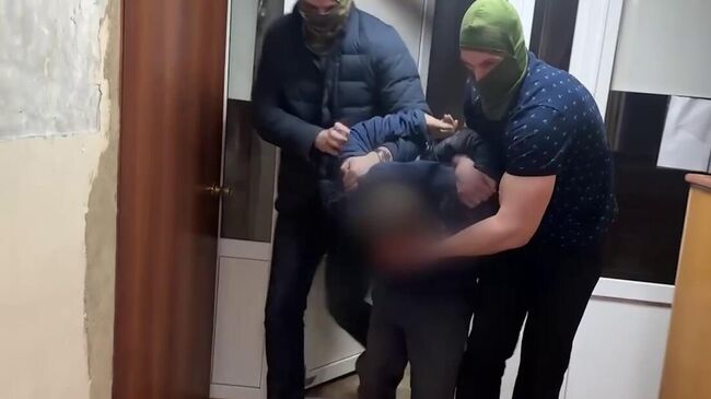 Задержание мужчины по подозрению в истязании семилетнего сына в Канске