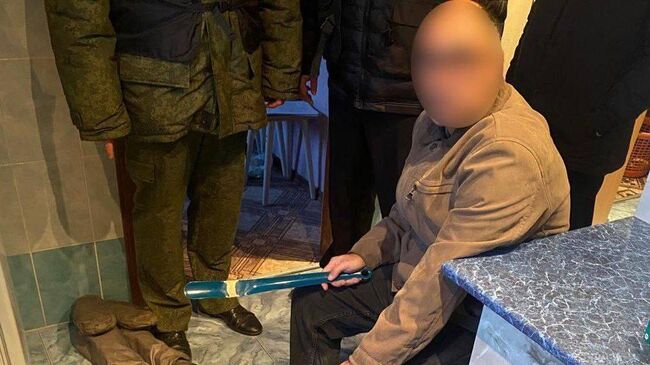 Задержание подозреваемого в убийстве матери и ребенка на территории Серова в Свердловской области
