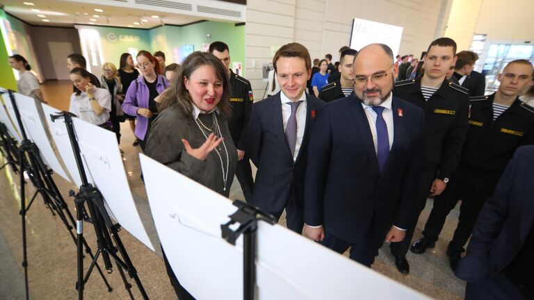 Фотовыставка проекта Освобождение. Мир народам открылась во Владивостоке