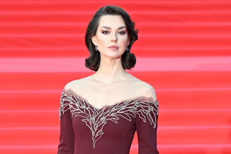 Актриса Лянка Грыу на красной дорожке перед церемонией открытия 47-го Московского международного кинофестиваля