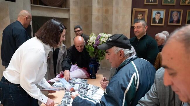 Презентация книги воспоминаний армянских ветеранов Великой Отечественной войны Голоса бессмертия в Ереване