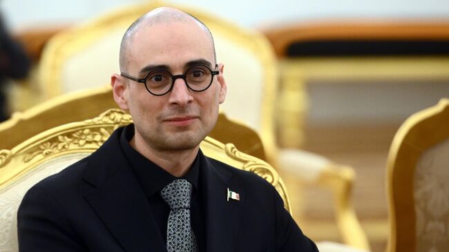 Чрезвычайный и полномочный посол Мексики Эдуардо Вильегас Мехиас  