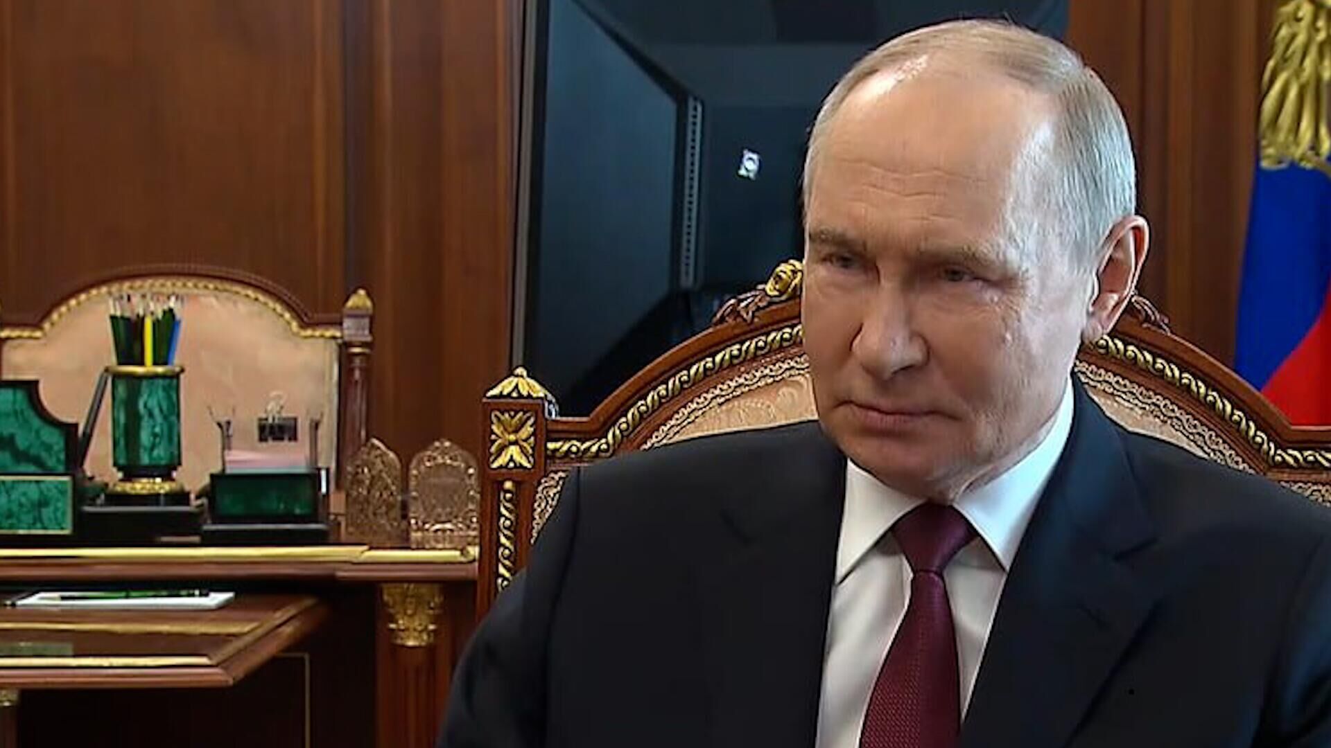 Встреча Путина с Герасимовым, во время которой президент объявил о пасхальном перемирии - РИА Новости, 1920, 19.04.2025