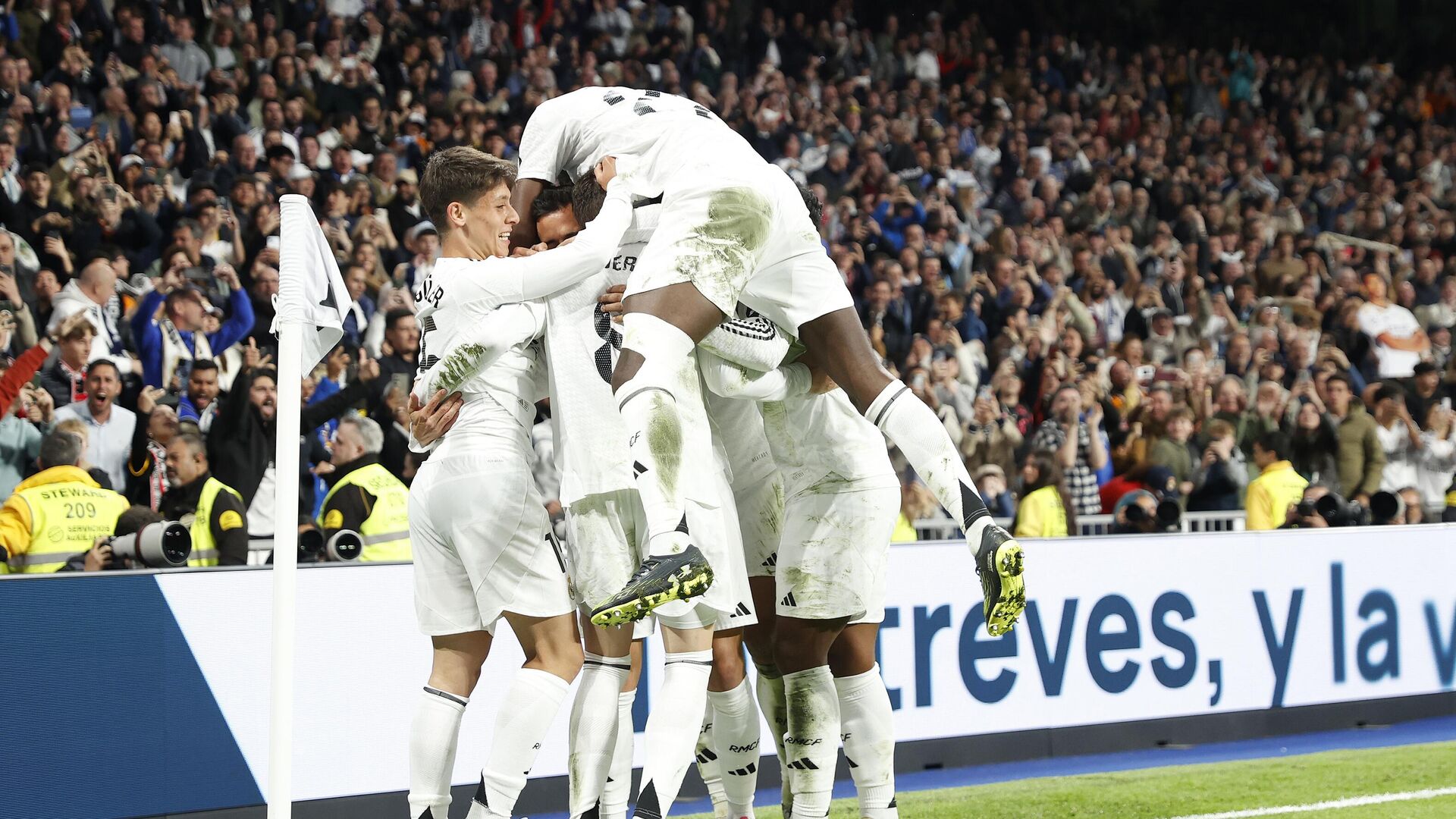 Футболисты Реала - РИА Новости, 1920, 20.04.2025