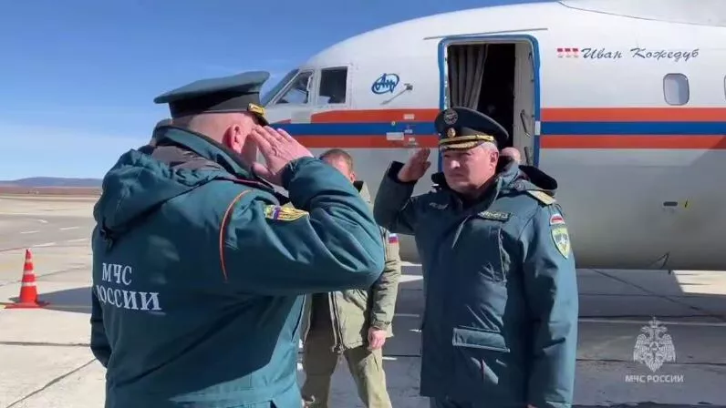 Глава МЧС России Александр Куренков прибыл в Забайкальский край - РИА Новости, 1920, 21.04.2025