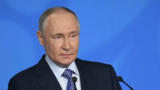 LIVE: Пресс-подход Путина после церемонии вручения премии «Служение»