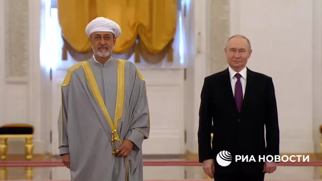 Путин принимает в Кремле султана Омана