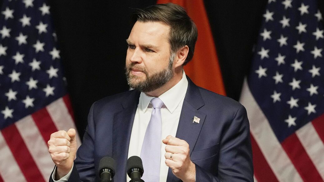 © AP Photo / Manish Swarup<br>Вице-президент США Джей Ди Вэнс. Архивное фото