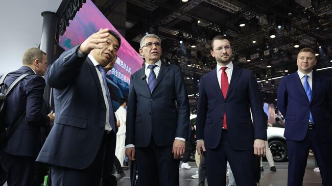 Губернатор Тульской области Дмитрий Миляев на 21-й Шанхайской международной выставке автомобильной промышленности Auto Shanghai 2025