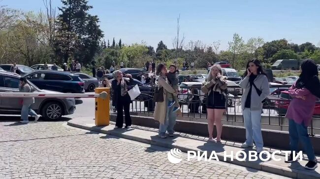 Обстановка в Стамбуле после землетрясения