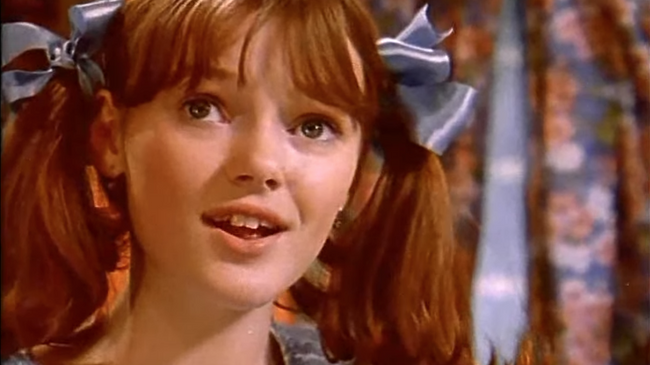 Надежда Смирнова в кадре фильма Сказка как сказка