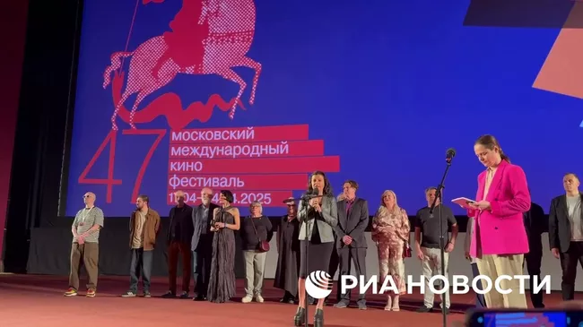 Презентация фильма Тиграна Кеосаяна Семь дней Петра Семеныча