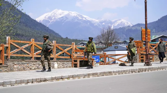 Индийские военные в Кашмире