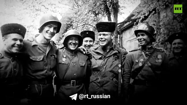 Видео с архивными фото встречи войск СССР на Эльбе в 1945 году