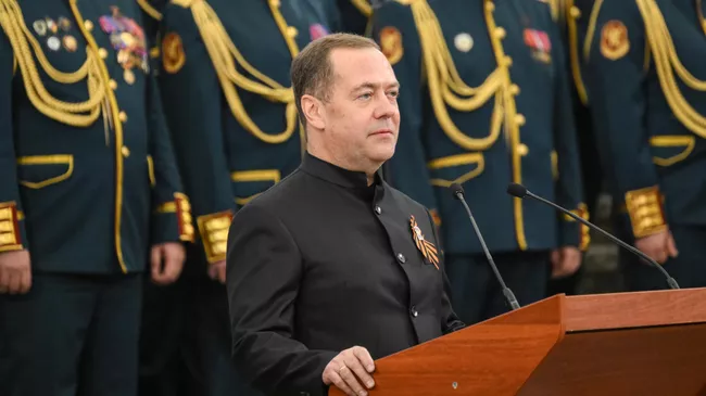 Дмитрий Медведев