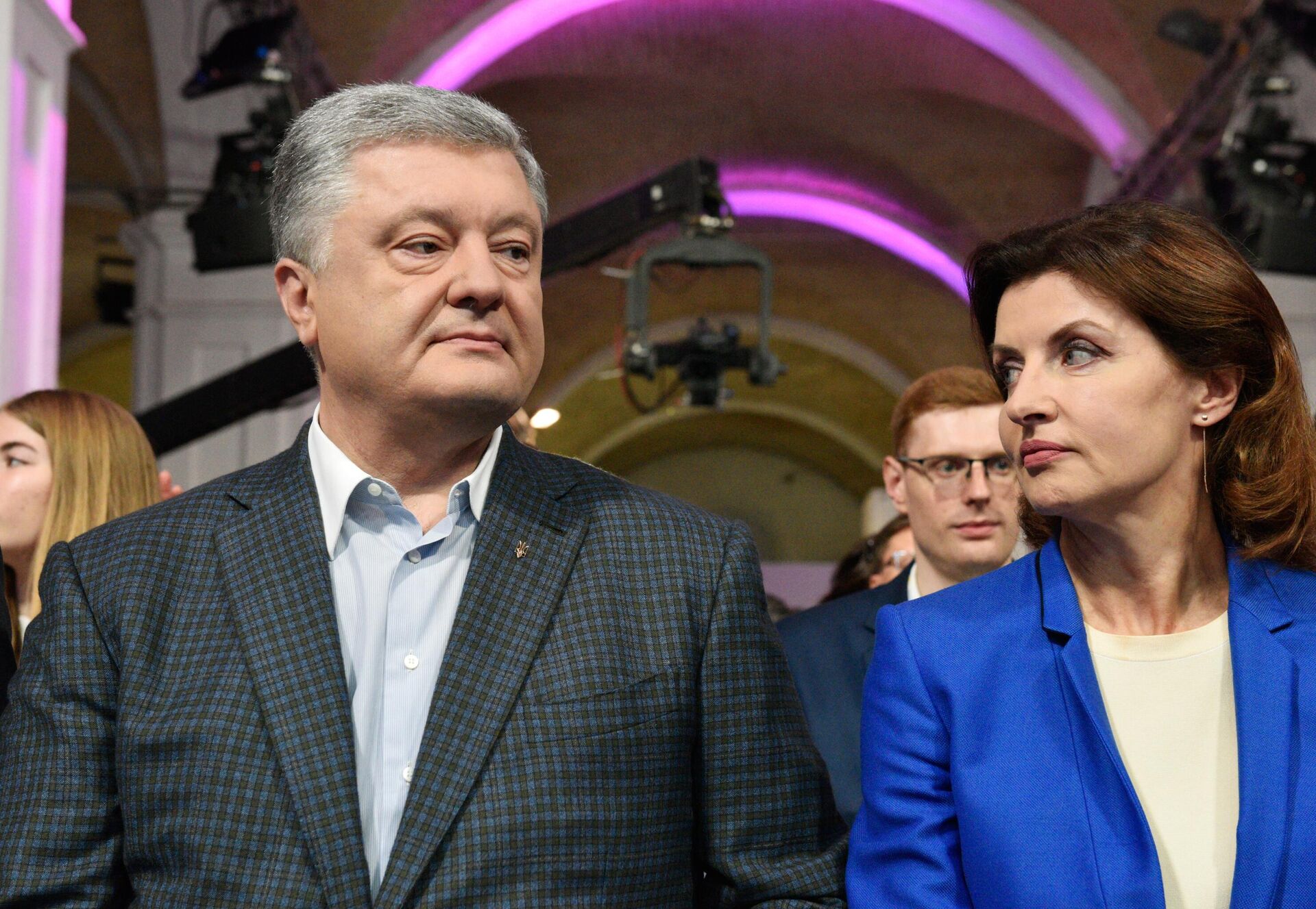 Петр Порошенко* с супругой Мариной Петр Порошенко* с супругой Мариной - РИА Новости, 1920, 11.06.2025