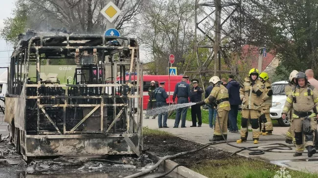 Пассажирский автобус сгорел в Симферополе