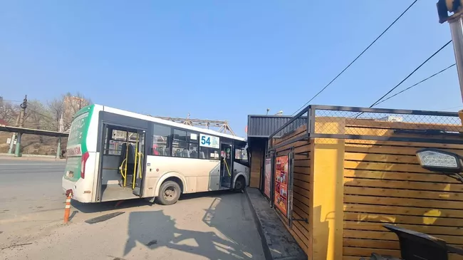 На месте ДТП с участием пассажирского автобуса во Владивостоке