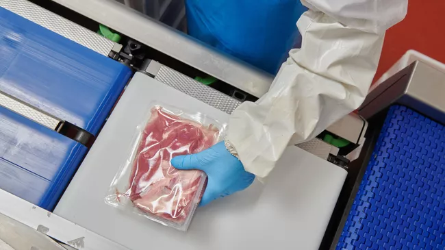 Столичные производители наращивают выпуск продуктов к праздникам