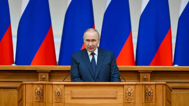 Президент РФ Владимир Путин на заседании Президиума Совета законодателей РФ при Федеральном Собрании РФ