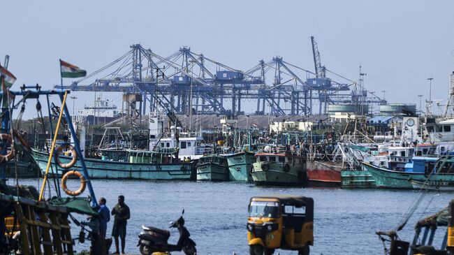 Порт в Ченнаи, Индия