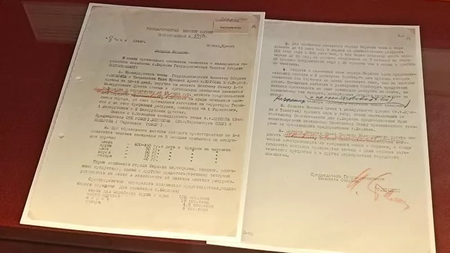 Постановление, подписанное Сталиным 8 мая 1945-го и предписывавшее советской военной администрации обеспечить продовольствием жителей Берлина, представили на выставке в Москве (https://t.me/rian_ru/291518)